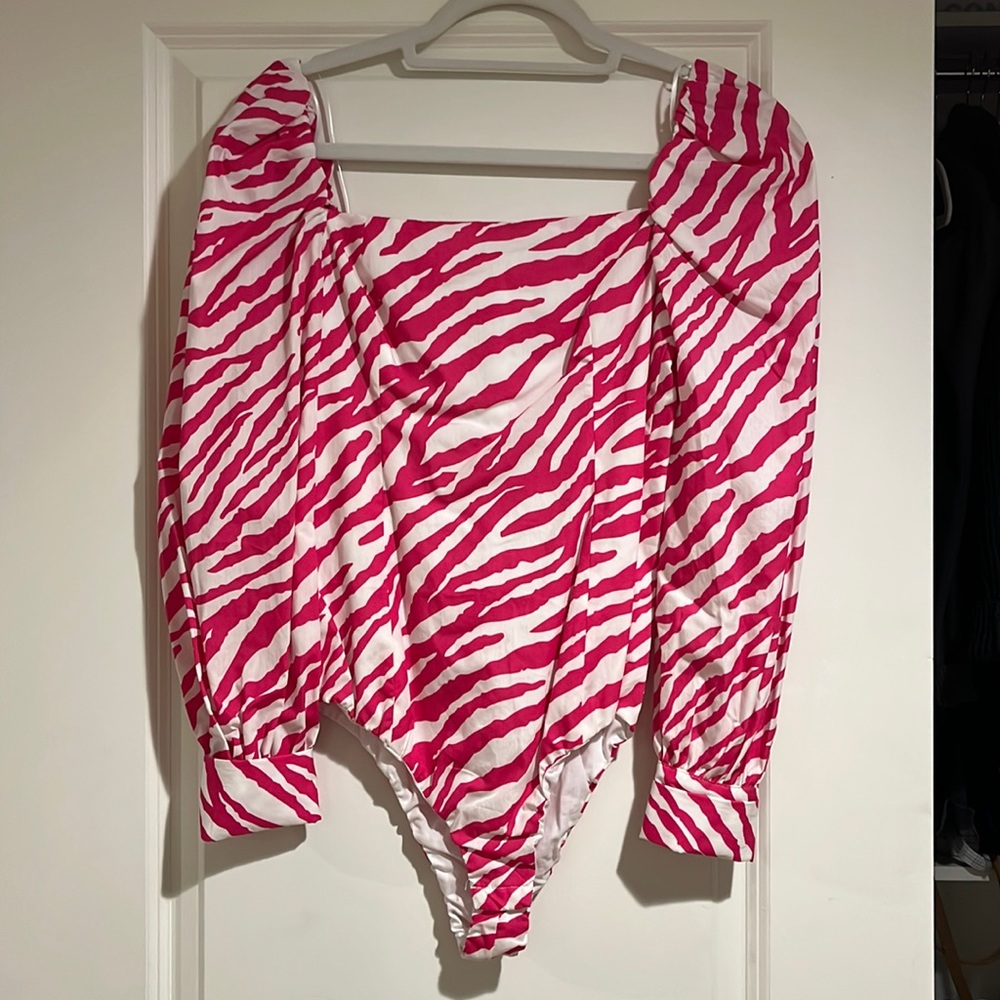 Pink leopard top